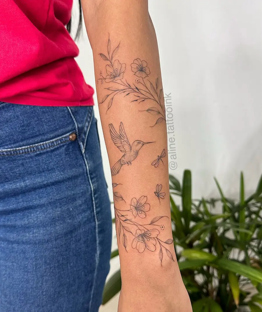 Tatuagem feita pela tatuadora Aline